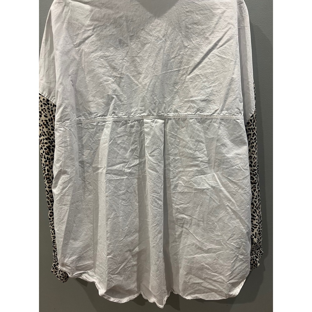 POL Cheetah Print Long Sleeve Button Down Shirt White Pockets Oversized Size L - Picture 7 of 10